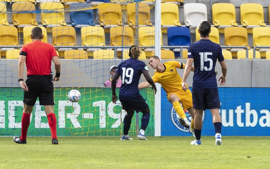 Öt gól és remek iram az U19-es foci-Eb dunaszerdahelyi csoportrangadóján