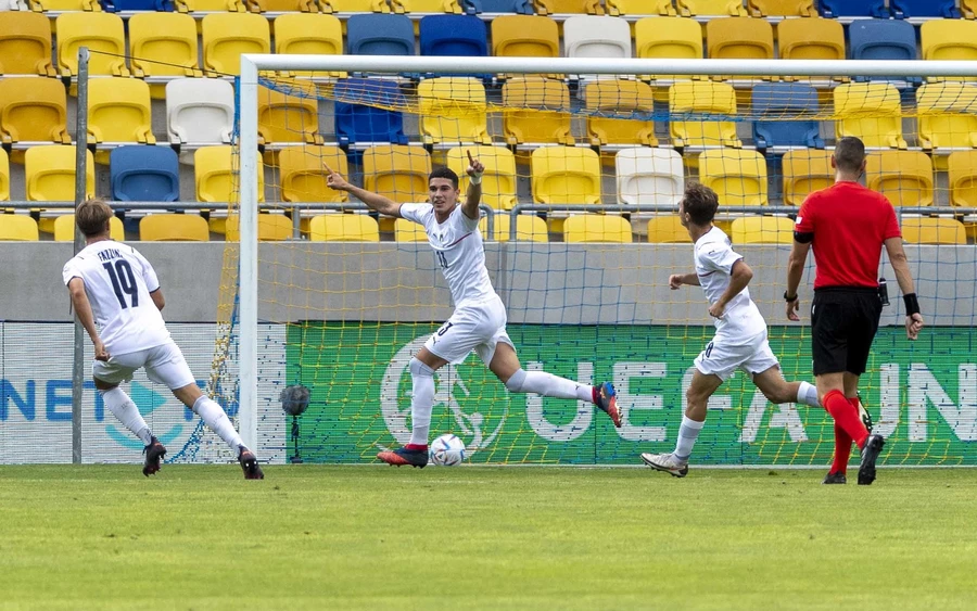 Öt gól és remek iram az U19-es foci-Eb dunaszerdahelyi csoportrangadóján