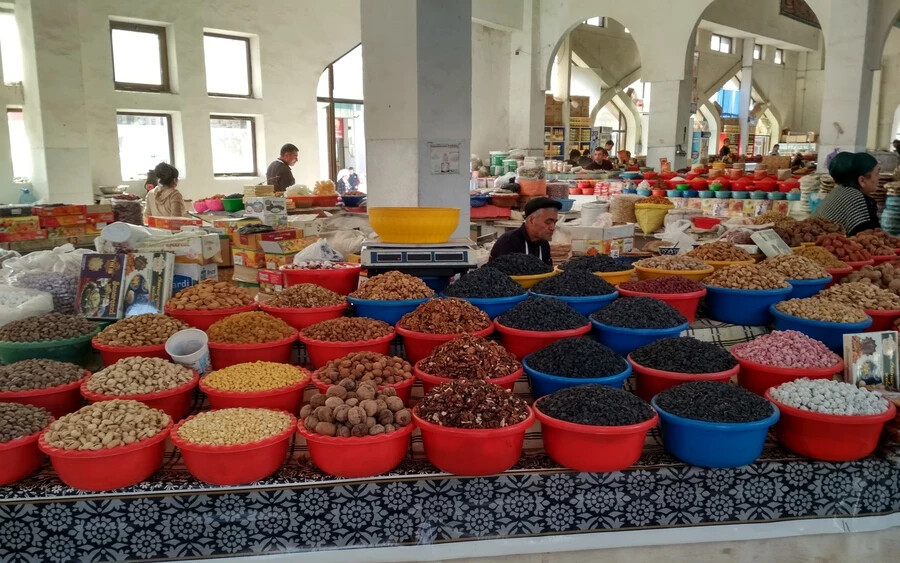 Hamisítatlan üzbég csomagolásmentes piac