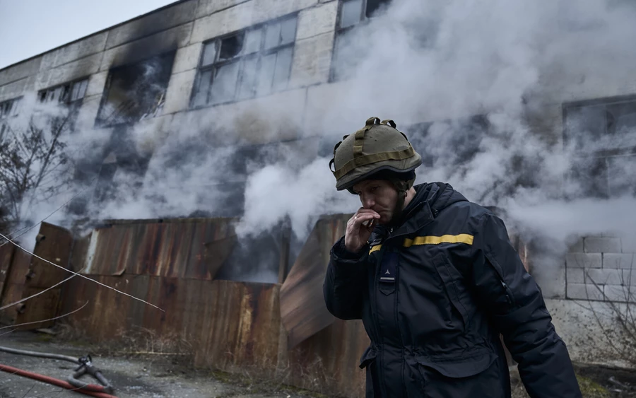 Számos forrás szerint a katonai helyzet Ukrajnában valóban eszkalálódik, több helyen rendkívül véres harcok zajlanak. Az egyik ilyen például az ukrajnai Bakhmut városa. Az orosz erők hónapok óta próbálják ellenőrzésük alá vonni a kelet-ukrajnai Donyecki területen fekvő települést.