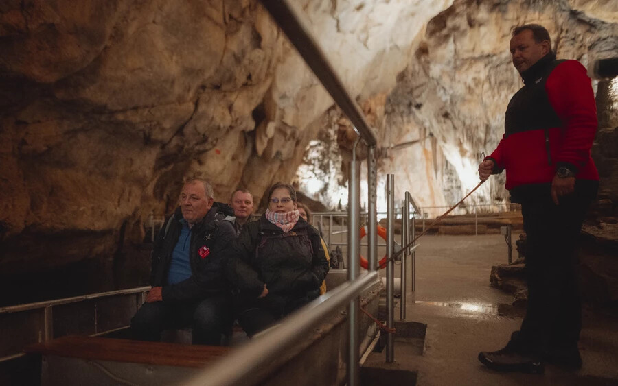 Öt év után ismét lehet csónakázni a Domicai-barlangban