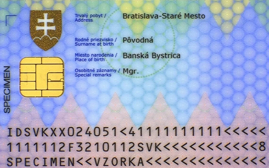 Az európai rendelet szerint 2031 augusztusától minden, az Európai Unió országában kiállított személyazonosító okmánynak tartalmaznia kell a biometrikus adatokat – az útlevélhez hasonlóan.