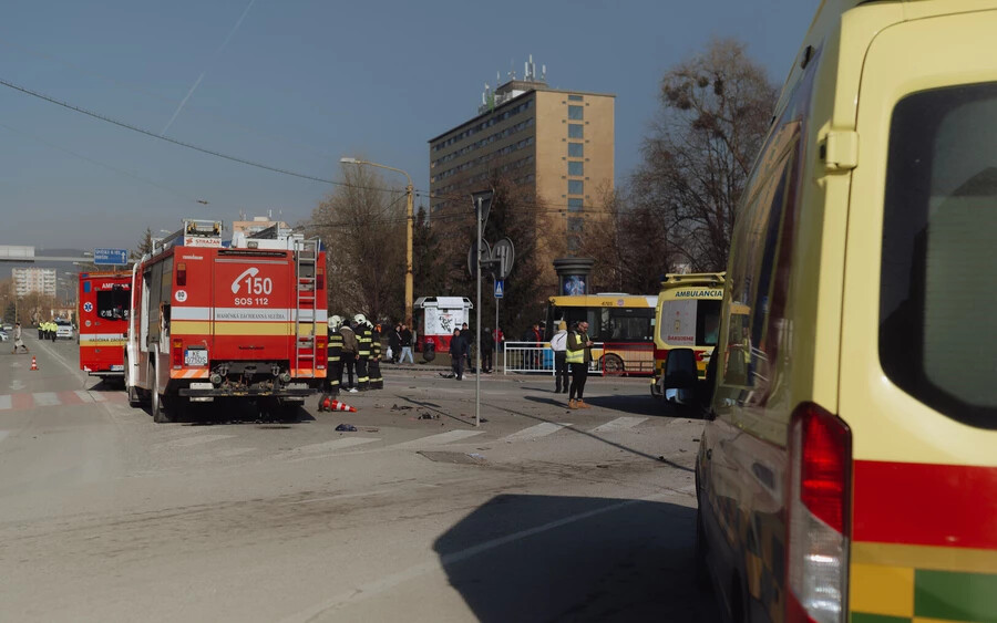 Óriási baleset Kassán: három autó ütközött, legalább ketten meghaltak (FOTÓK+VIDEÓ)