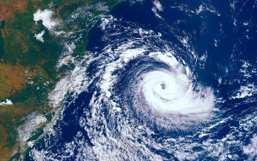 Az amerikai haditengerészettel közösen üzemeltetett japán tájfun-előrejelző központ által "szupertájfunná" minősített tájfun a legpusztítóbb trópusi viharnak bizonyulhat, amely az elmúlt évtizedekben Japánra lecsapott.