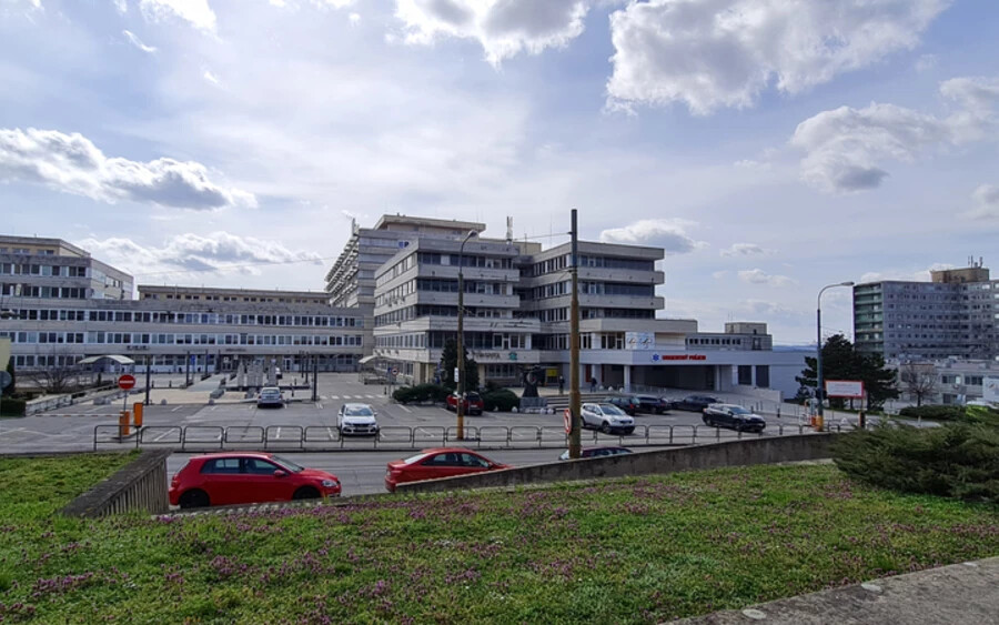 A legmagasabb kategóriában csak egy kórház lesz, a pozsonyi egyetemi kórház. A legnehezebb és legösszetettebb beavatkozásokat, például a szívátültetést, itt fogják elvégezni.