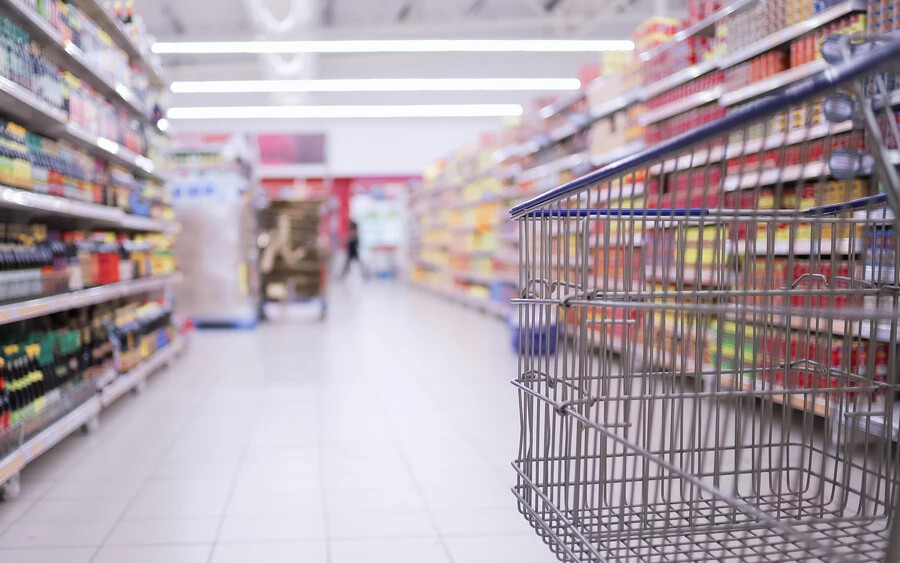 A startitup.sk közölte, hogy a Tesco üzletlánc 20 év után beszünteti a reklámújságaik terjesztését.  