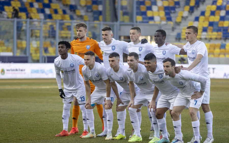 Büntetők után búcsúzott az STK a Slovan ellen
