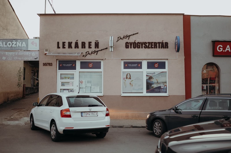 A királyhelmeci patikájukban igyekeznek mindenkinek kellő tanácsot adni 