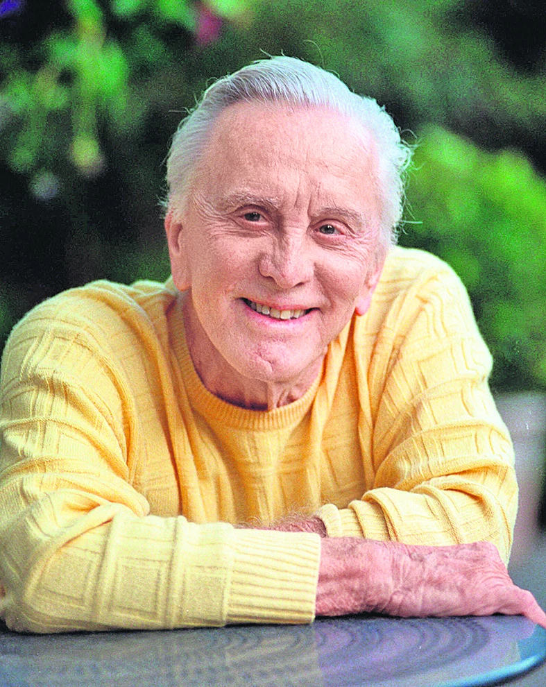 Kirk Douglas, alias Iszur Danyilavics Dzemszki, aki házmester is volt