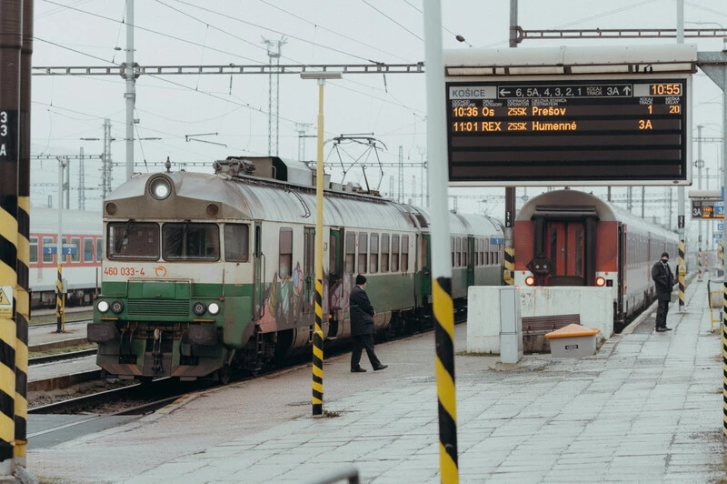 A keleti országrészben továbbra is sok régi vonat közlekedik