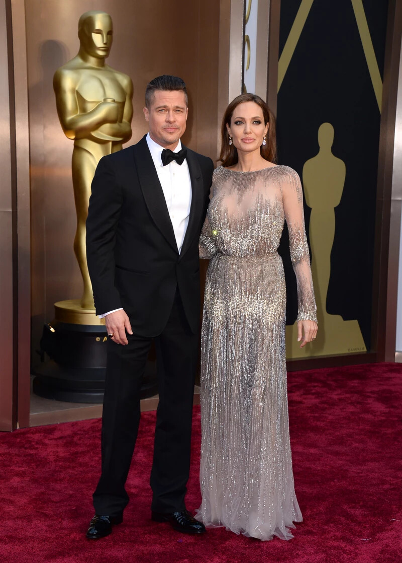 Brad Pitt és Angelina Jolie Elie Saab ruhájában a 2014-es Oscar-díjkiosztó gálán