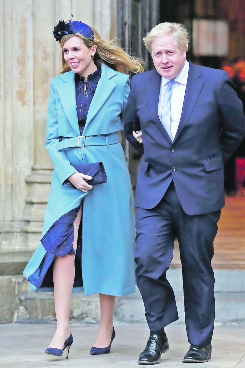 Boris Johnson menyasszonyával, Carrie-vel