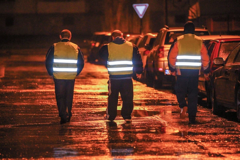 "Vigyázunk egymásra" (Somogyi Tibor felvétele)