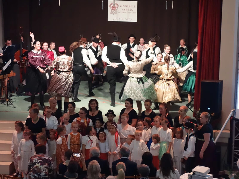 Varsás - magyarbődi táncok - finálé