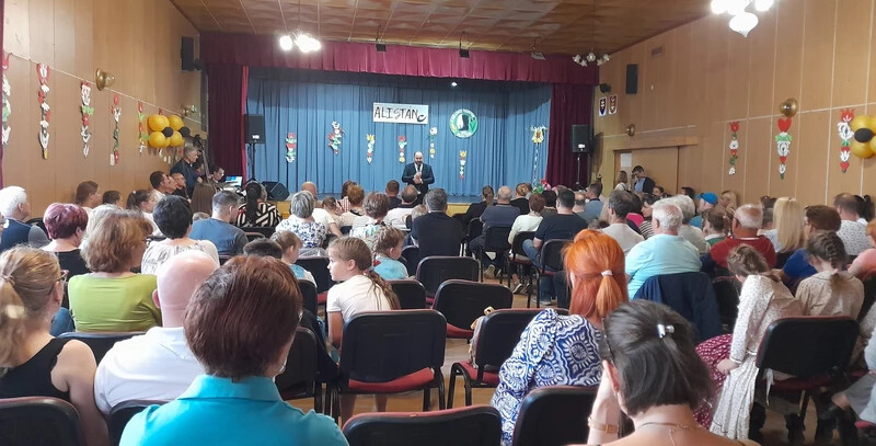 Horváth Tamás, Alistál polgármestere is köszöntötte a jelenlévőket (A szerző felvétele)
