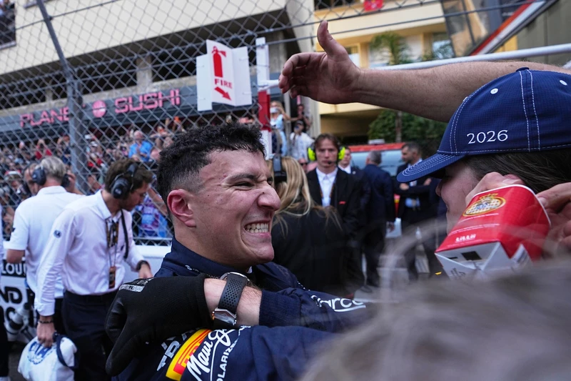 F1