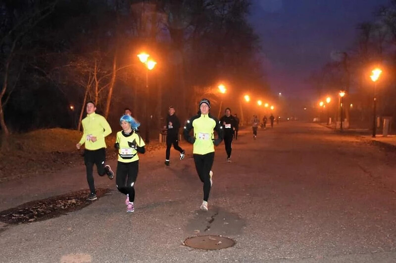 A hideg idő ellenére is sokan eljöttek az év utolsó futóversenyére (Kovács Zoltán felvétele)