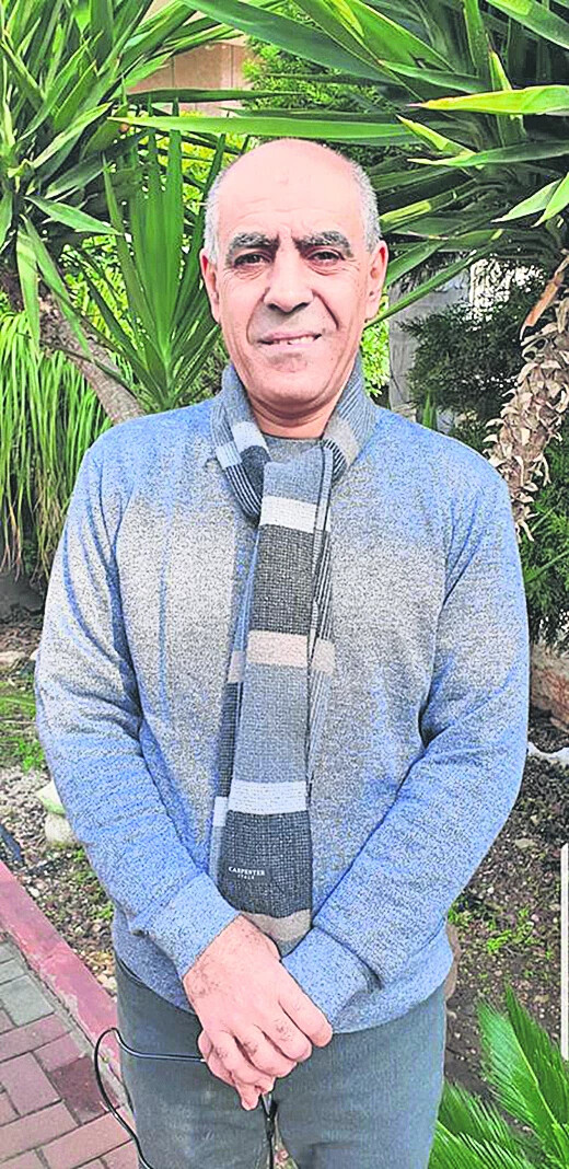Fauzi Abu Toami, a Jediót Ahronót című újság arab anyanyelvű újságírója. „Izraelben születtem, hogyan akarnak engem kicserélni telepekre? Mi közöm ehhez? Van üres föld Izraelben, adják át nekik ezeket a földeket a telepekért. Én Abu Mazennek sem kellek” –