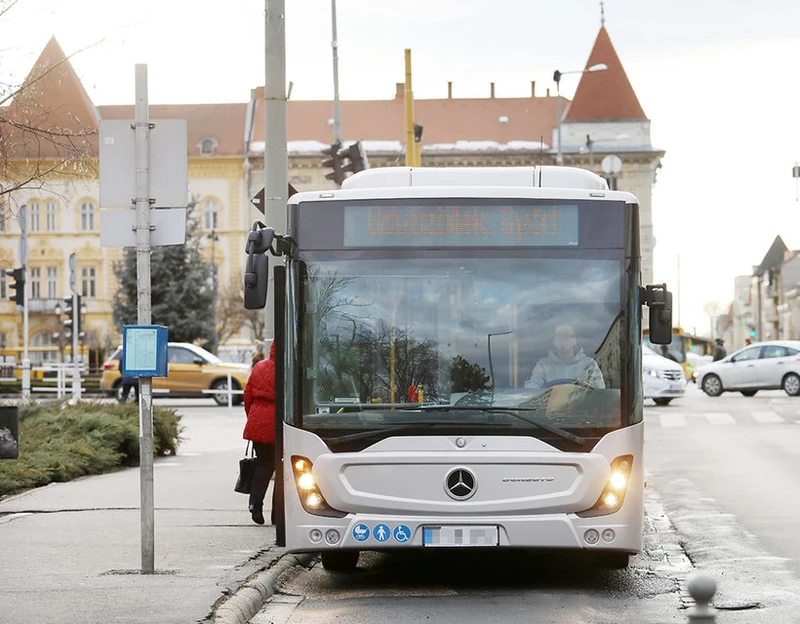 buszközlekedés