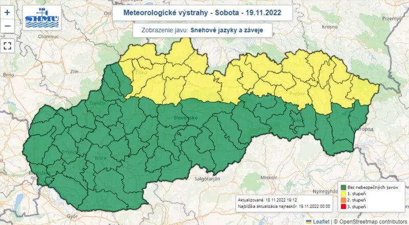A Szlovák Hidrometeorológiai Intézet (SHMÚ) november 19. éjfél és reggel 8 óra között jegesedés miatti elsőfokú riasztást adott ki az ország egész területére. 