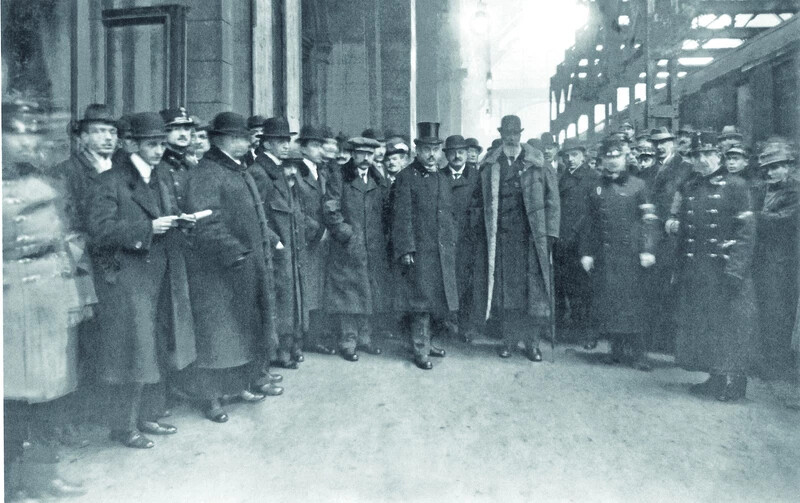 Apponyi és kísérete Párizsba indul, 1920. január 5.