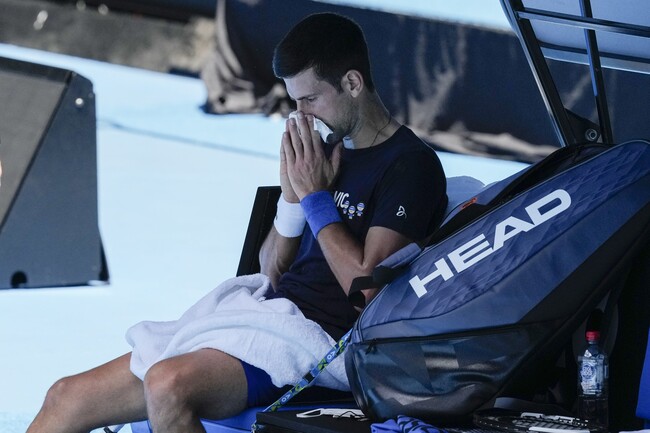 Djokovic elismerte, hogy hibázott, csütörtökön dőlhet el a sorsa