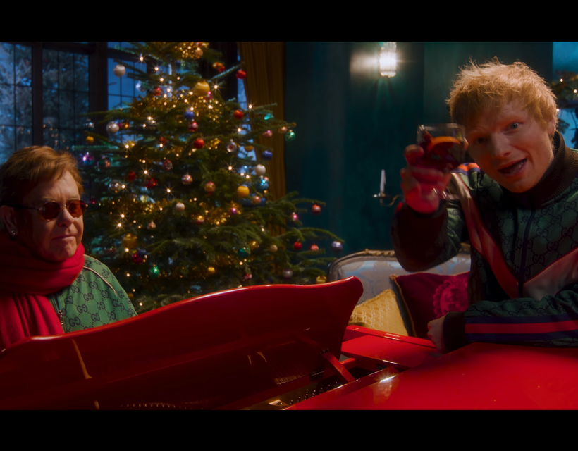 Ed Sheeran és Elton John közös dallal kíván boldog karácsonyt