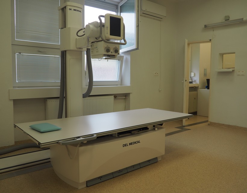 Nem kell a Dunaszerdahelyi kórházig utazni a röntgenért, mert a helyi rendelőintézetben is van szolgáltatás (A szerző felvétele)