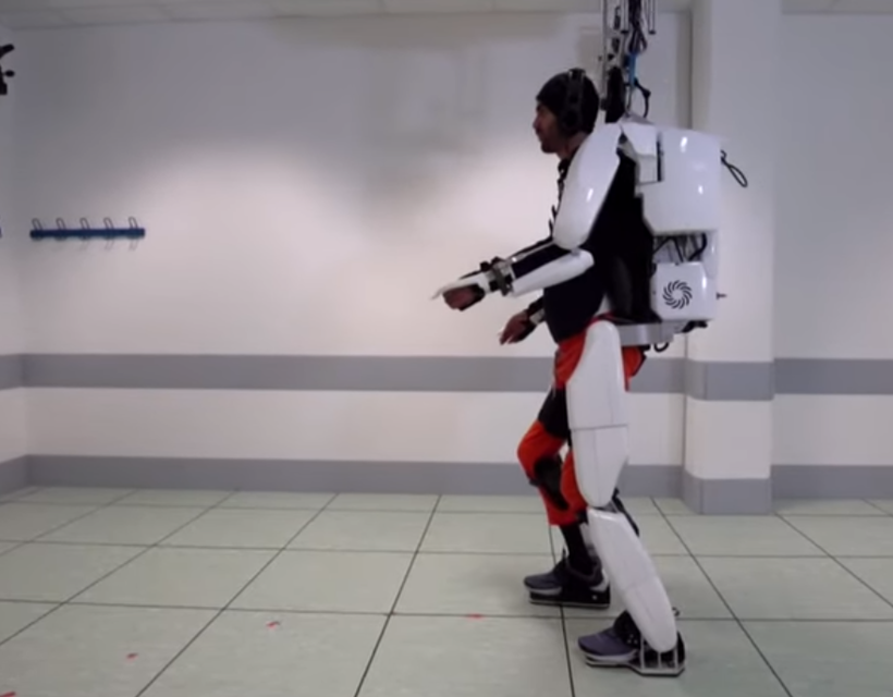 videót készíteni egy robot segítségével