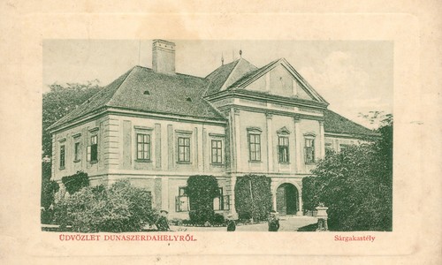 A Csallóközi Múzeumnak otthont adó Sárga kastély az 1800-as évek elején került a család birtokába (Karaffa Attila képarchívuma)