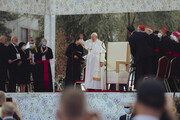 VIDEÓ: Ferenc pápa megérkezett a kassai Luník IX lakótelepre-2