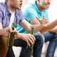 A fiatalok manapság már inkább alkoholmentes sört isznak 
